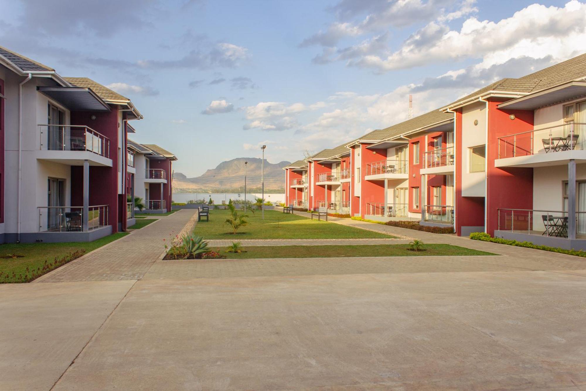 Cherrywood Estate Limited Apartment Blantyre Exterior photo